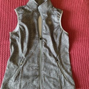Ariat vest